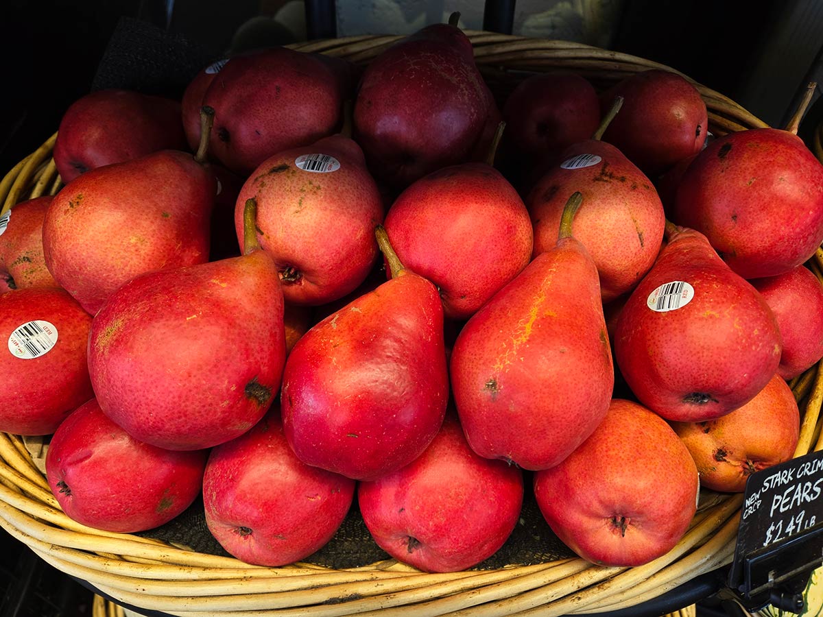 Stark Crimson Pears